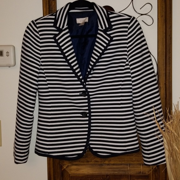 LOFT Jackets & Blazers - A LITTLE NAUTI NEVER HURTS❣️Navy and white blazer